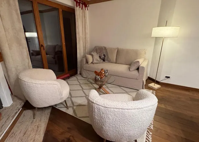 Daire Romantic Alpine Retreat In